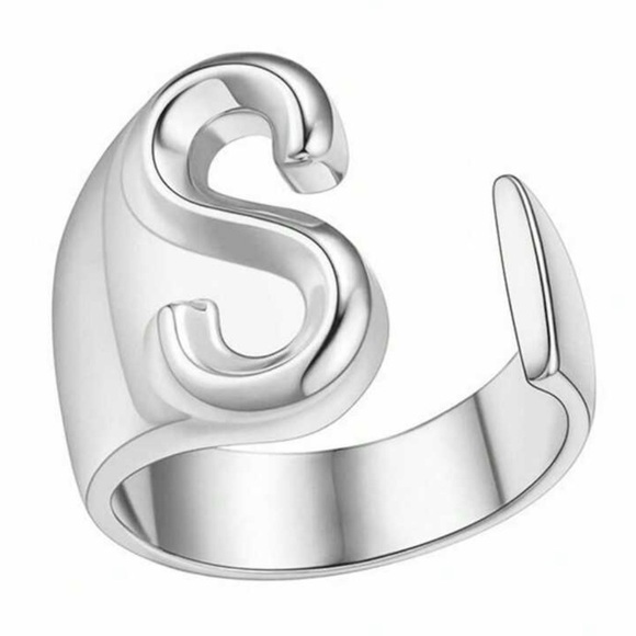 *NEW* OLIVIA RODRIGO Themed GUTS Letters Set of 4 Rings in Silver - Picture 6 of 11